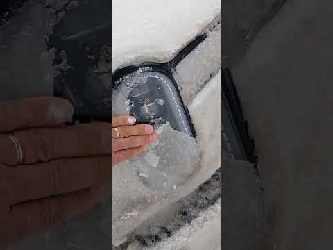 Rivian R1T headlight issue