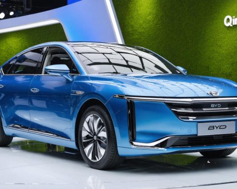 The Road to Innovation: BYD’s Qin L EV Sets the Stage for Affordable Electric Luxury